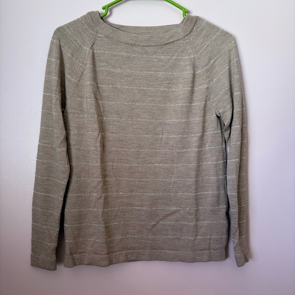 💙Banana Republic Tan Crew Neck Sweater - Picture 1 of 3